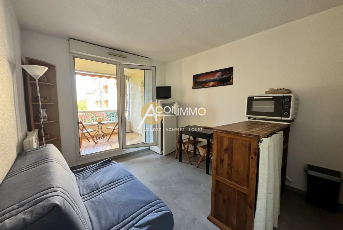 Studio lumineux de 31 m² à Sanary-sur-Mer avec parking 