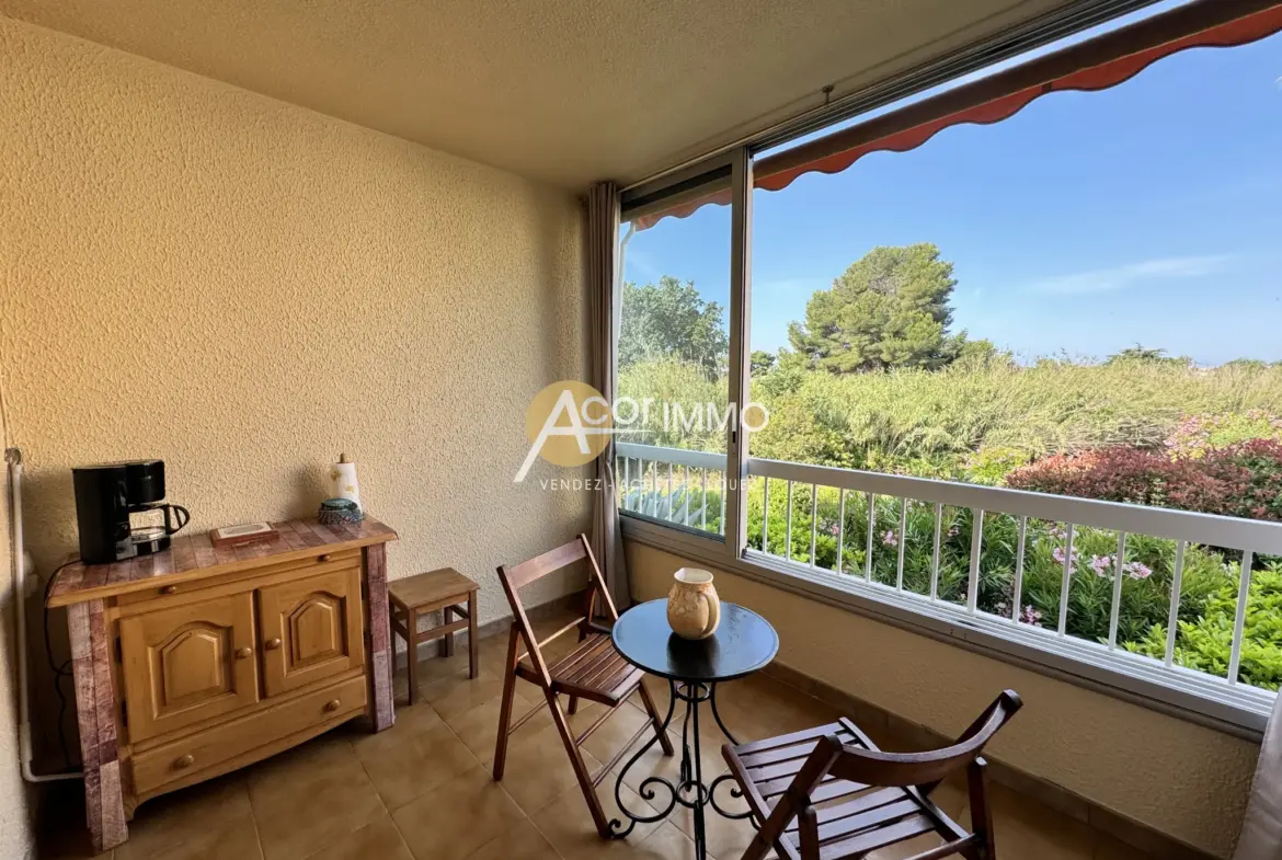 Studio lumineux de 31 m² à Sanary-sur-Mer avec parking 