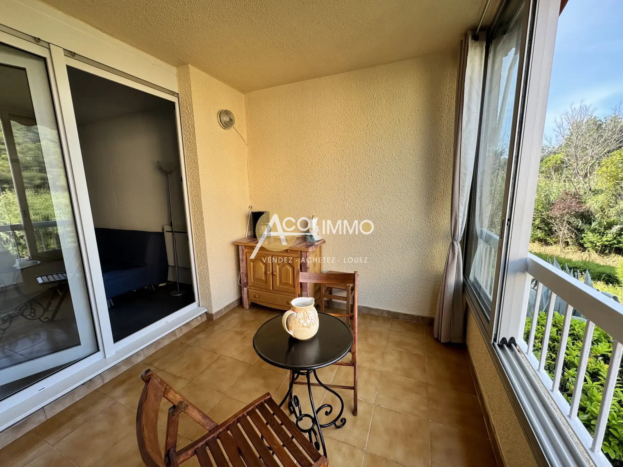 Studio lumineux de 31 m² à Sanary-sur-Mer avec parking 