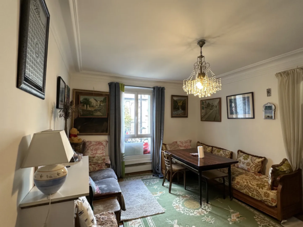 STUDIO À VENDRE SUR LE BOULEVARD NEY À PARIS 