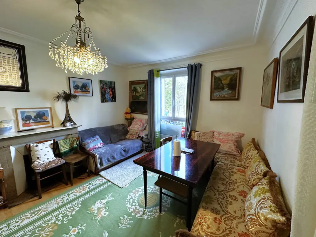 STUDIO À VENDRE SUR LE BOULEVARD NEY À PARIS