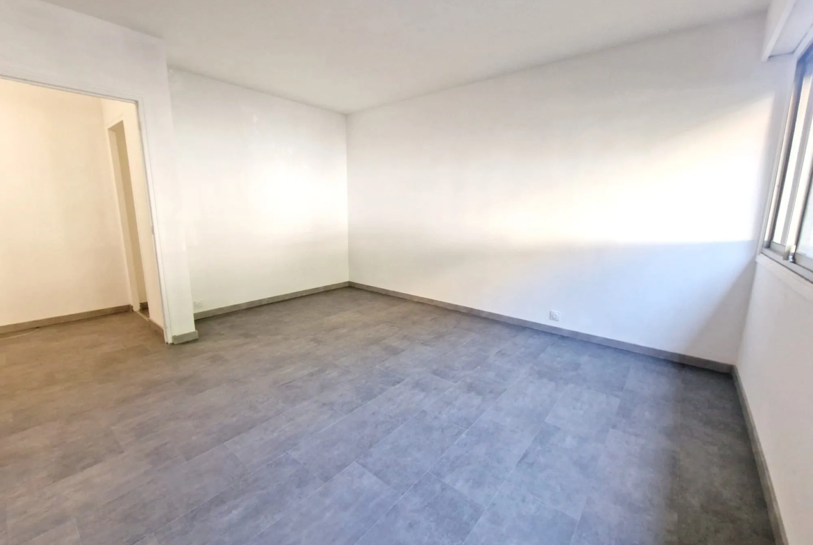 À vendre : Appartement 2 pièces avec balcon à Menton - Jardins Biovès 