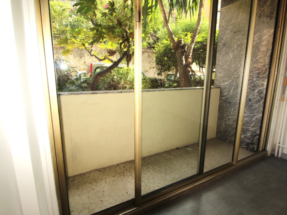 À vendre : Appartement 2 pièces avec balcon à Menton - Jardins Biovès 