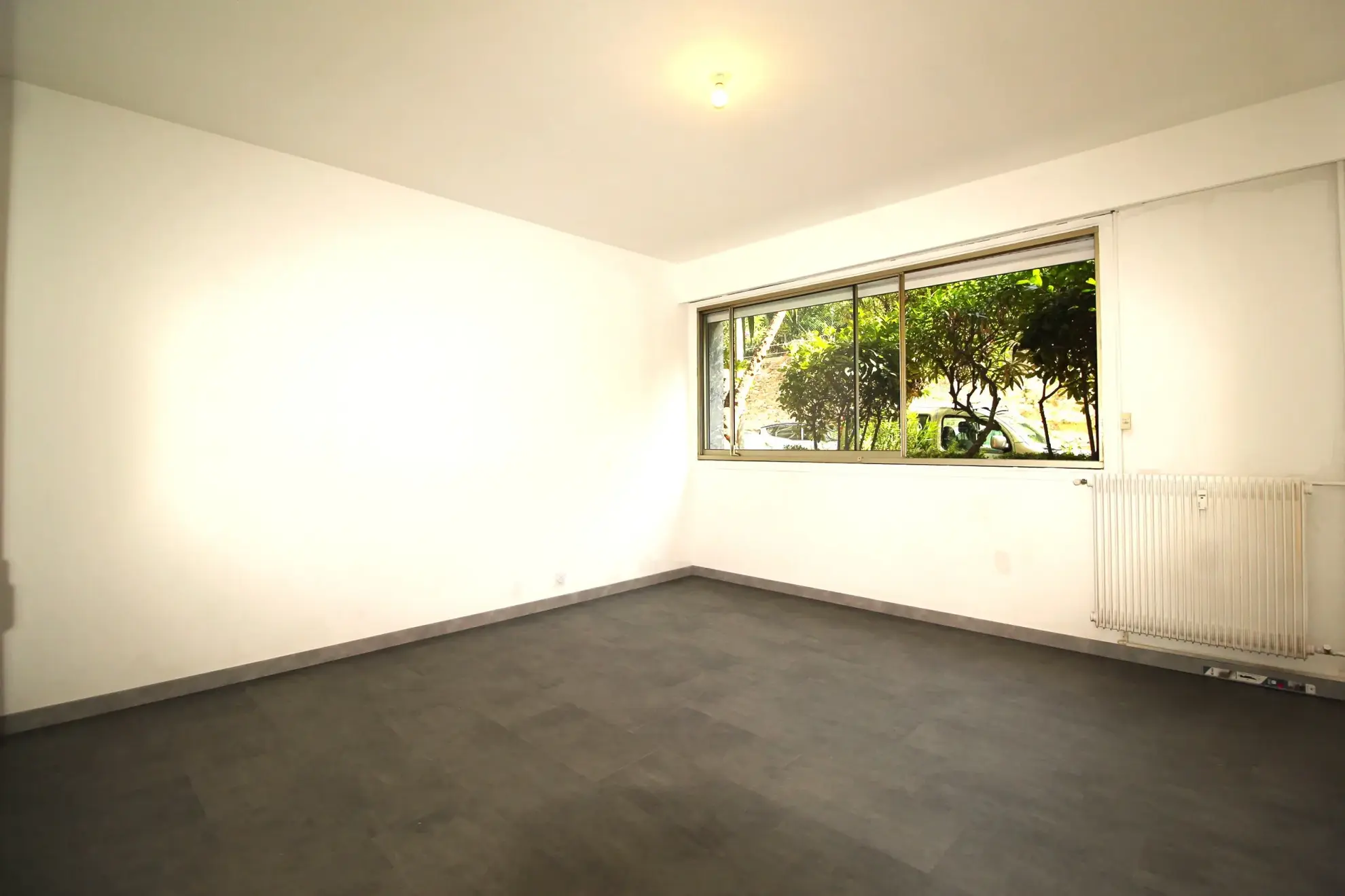 À vendre : Appartement 2 pièces avec balcon à Menton - Jardins Biovès 