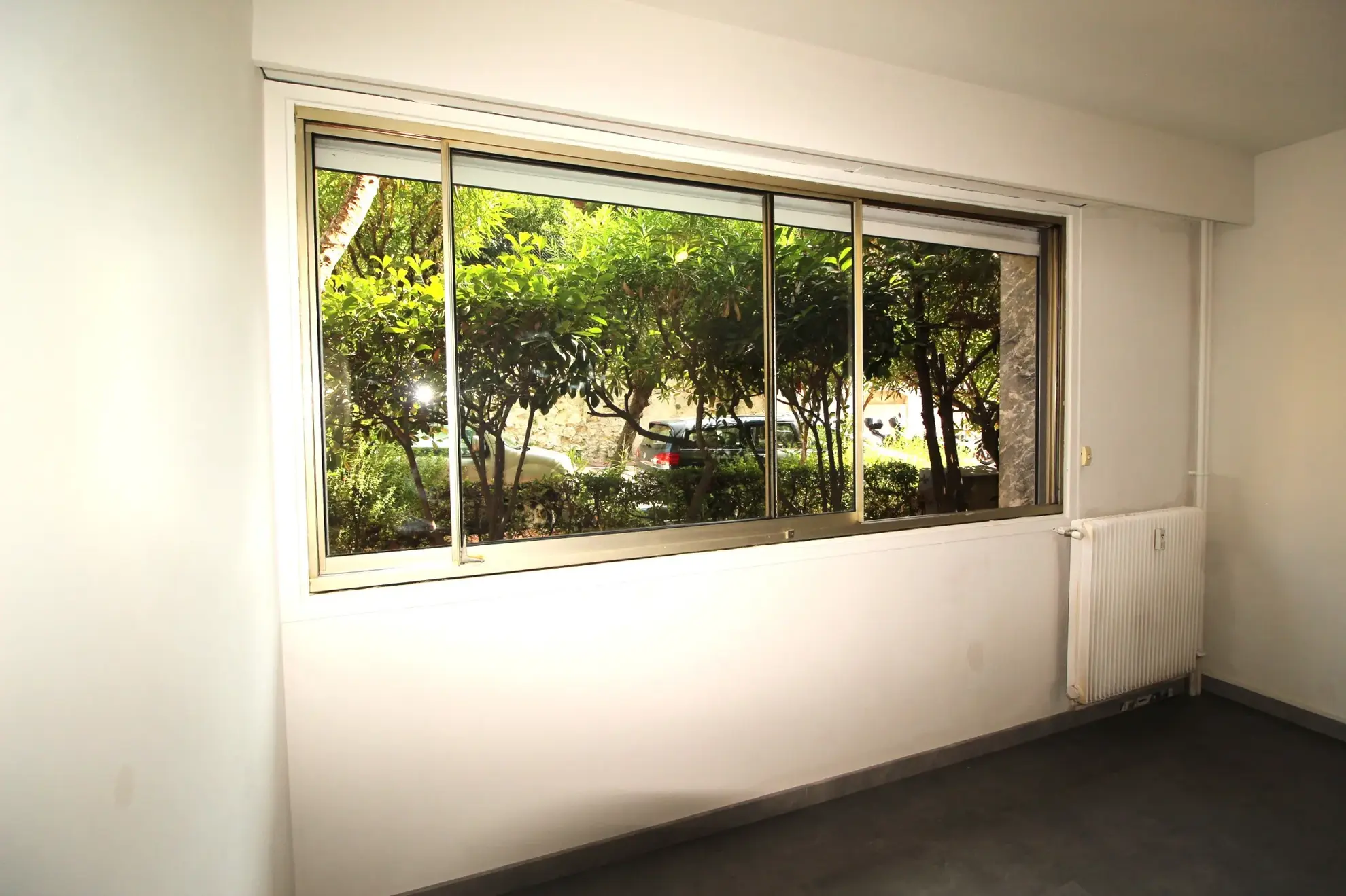 À vendre : Appartement 2 pièces avec balcon à Menton - Jardins Biovès 