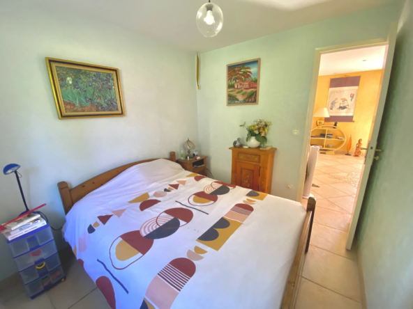 Maison exceptionnelle à vendre à Bourg Argental avec piscine et terrasse 