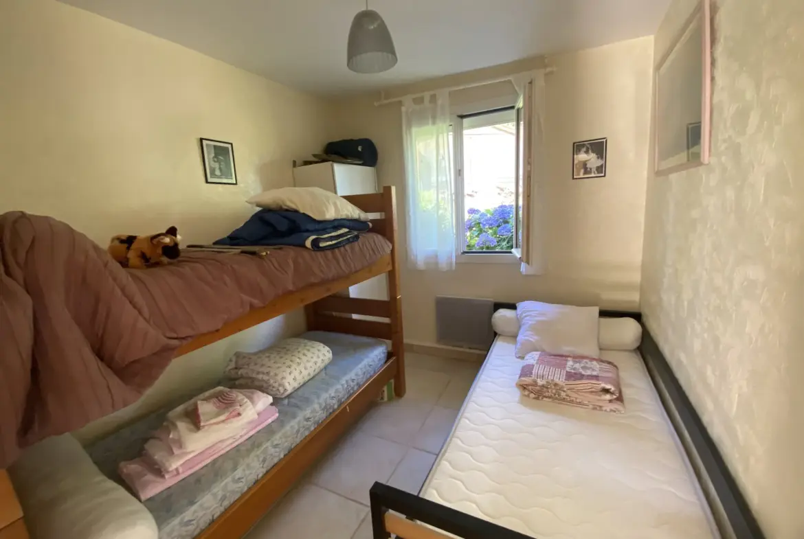 Maison exceptionnelle à vendre à Bourg Argental avec piscine et terrasse 
