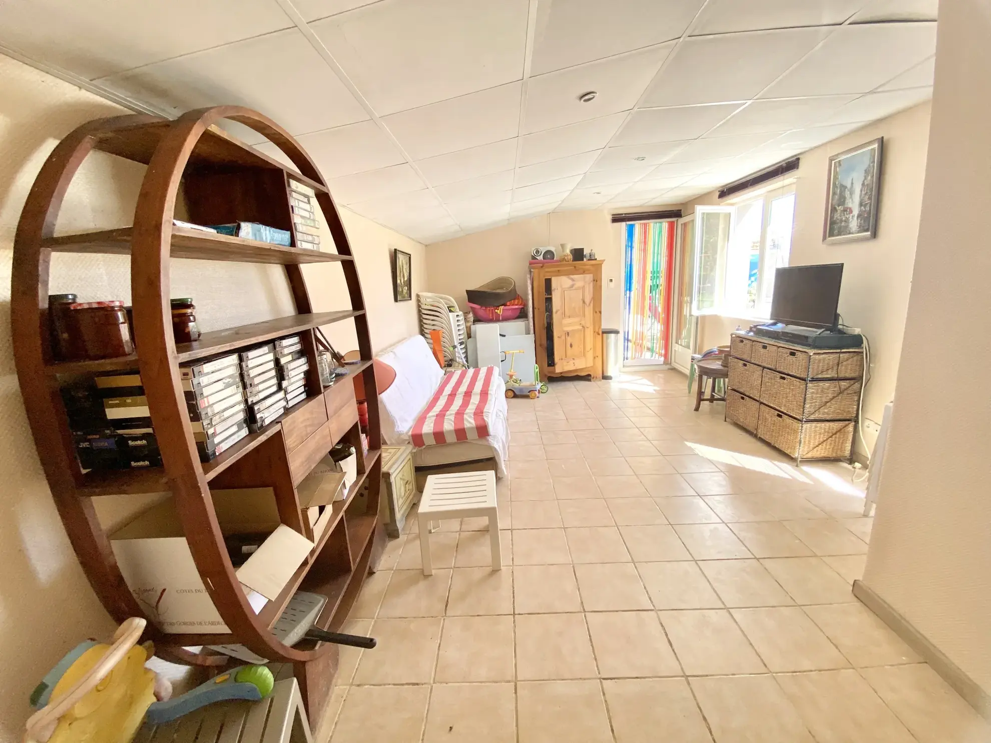 Maison exceptionnelle à vendre à Bourg Argental avec piscine et terrasse 
