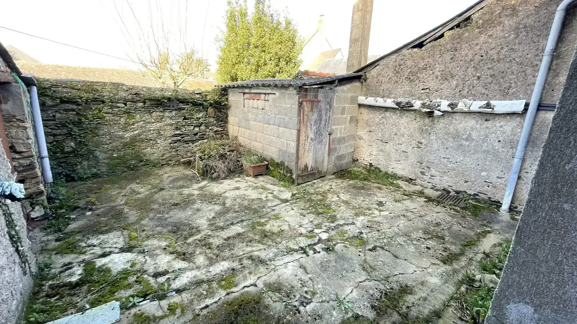 A vendre : Maison de bourg à Saint Clément de la Place 