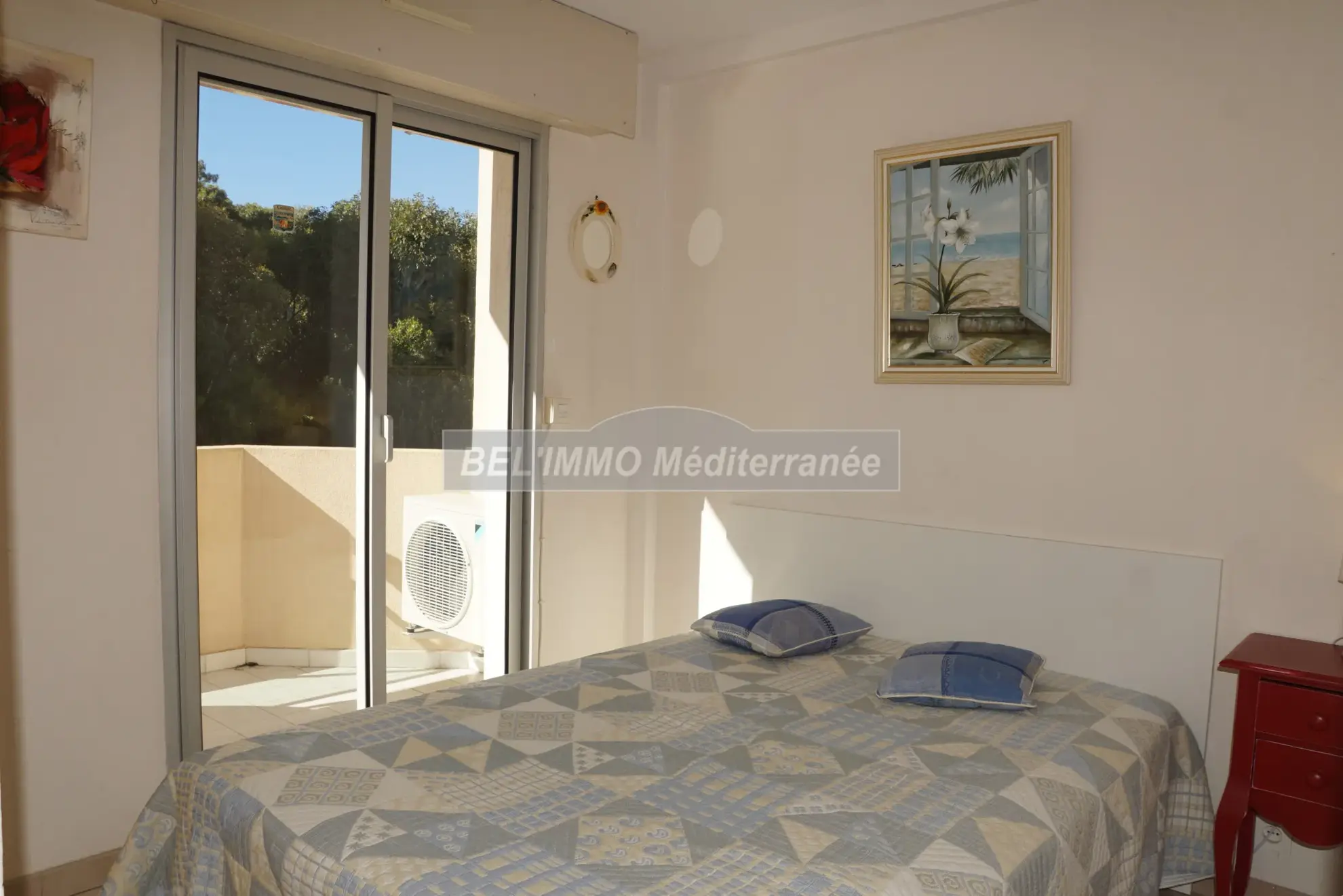 F2 meublé à Cavalaire sur mer avec Terrasse et Garage à 50m de la Plage 