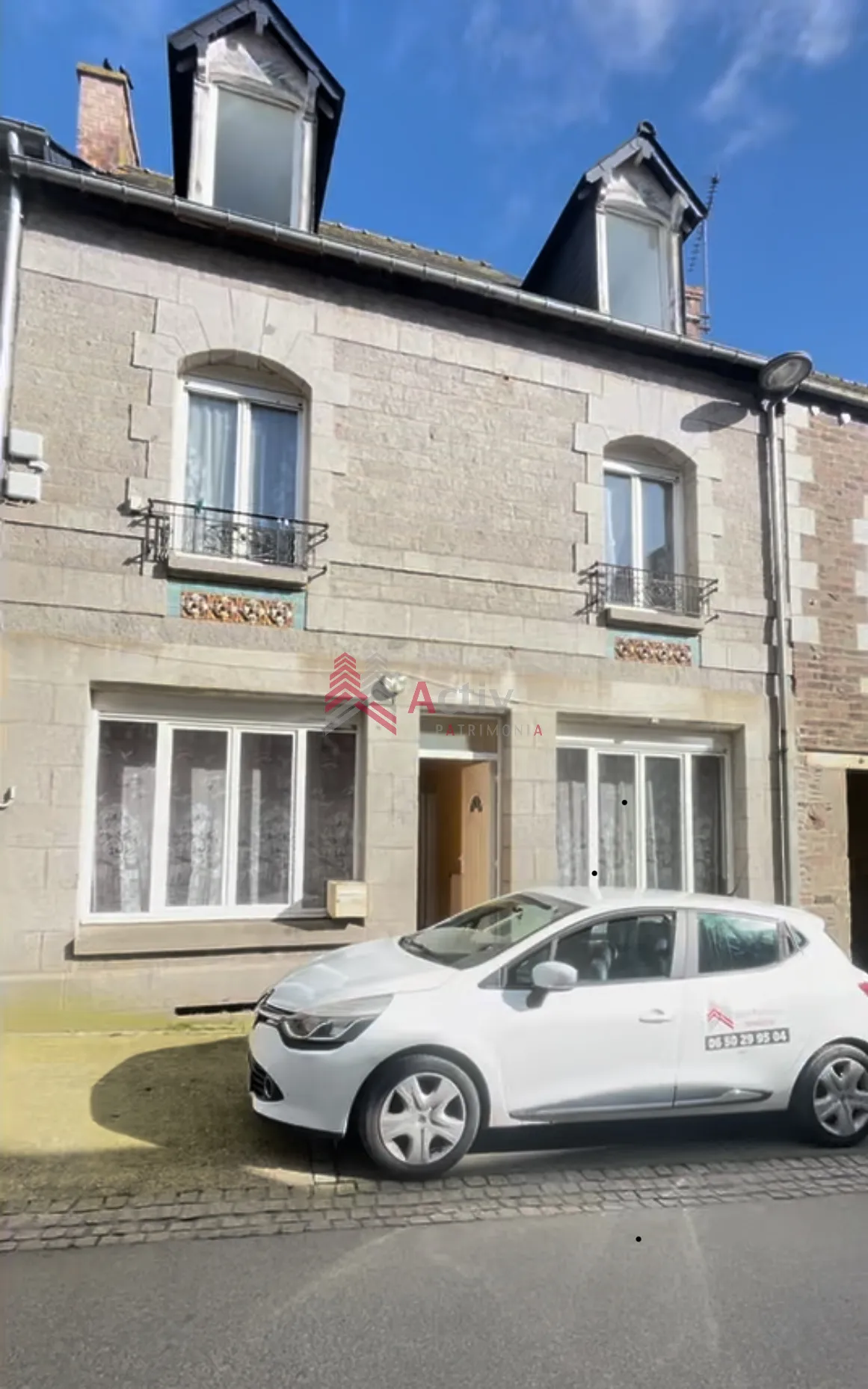 Charmante maison de ville 7 pièces à Plenee-Jugon 