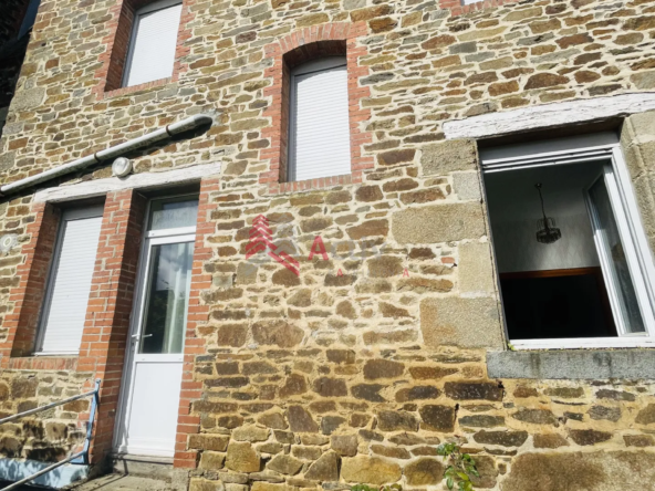 Charmante maison de ville 7 pièces à Plenee-Jugon
