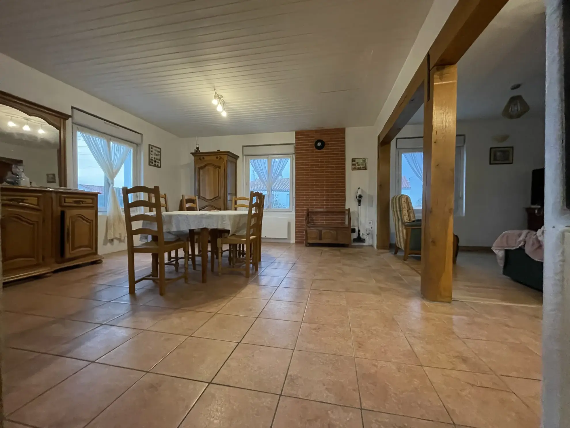 Maison de plain-pied à Beauvoir-sur-Mer - Spacieuse et proche du centre 