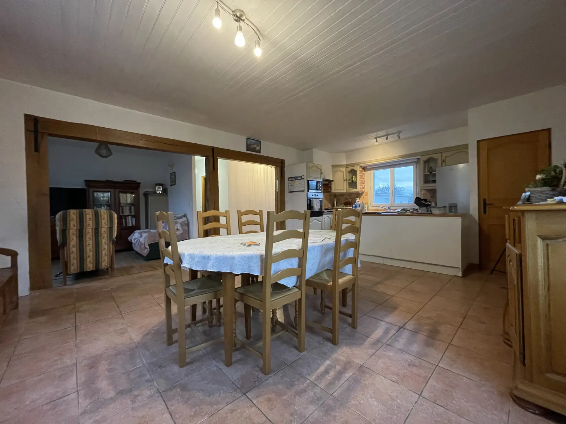 Maison de plain-pied à Beauvoir-sur-Mer - Spacieuse et proche du centre 