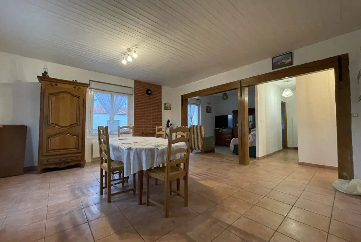 Maison de plain-pied à Beauvoir-sur-Mer - Spacieuse et proche du centre 
