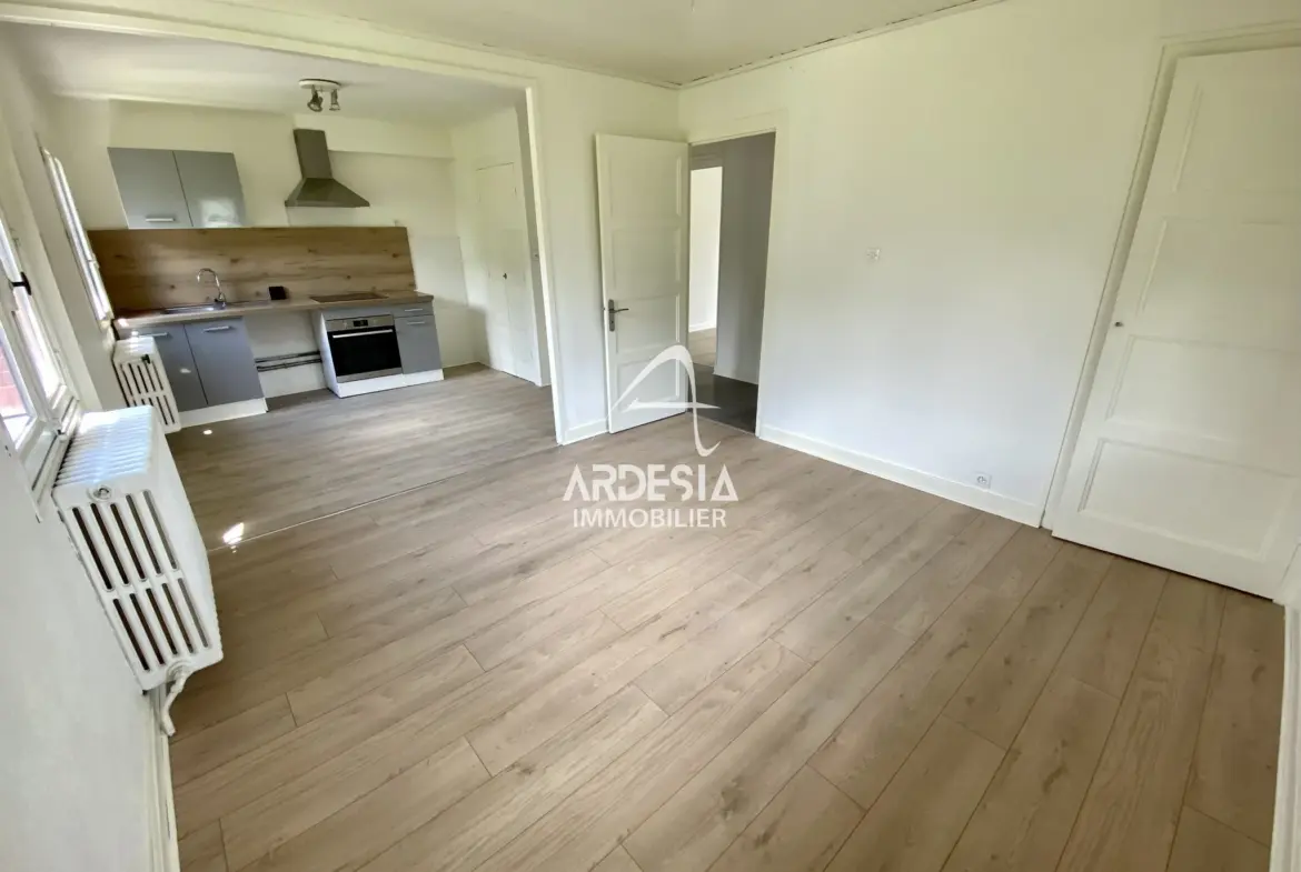 À Vendre : Appartement T3 avec Jardin et Garage à Saint-Julien-Mont-Denis 