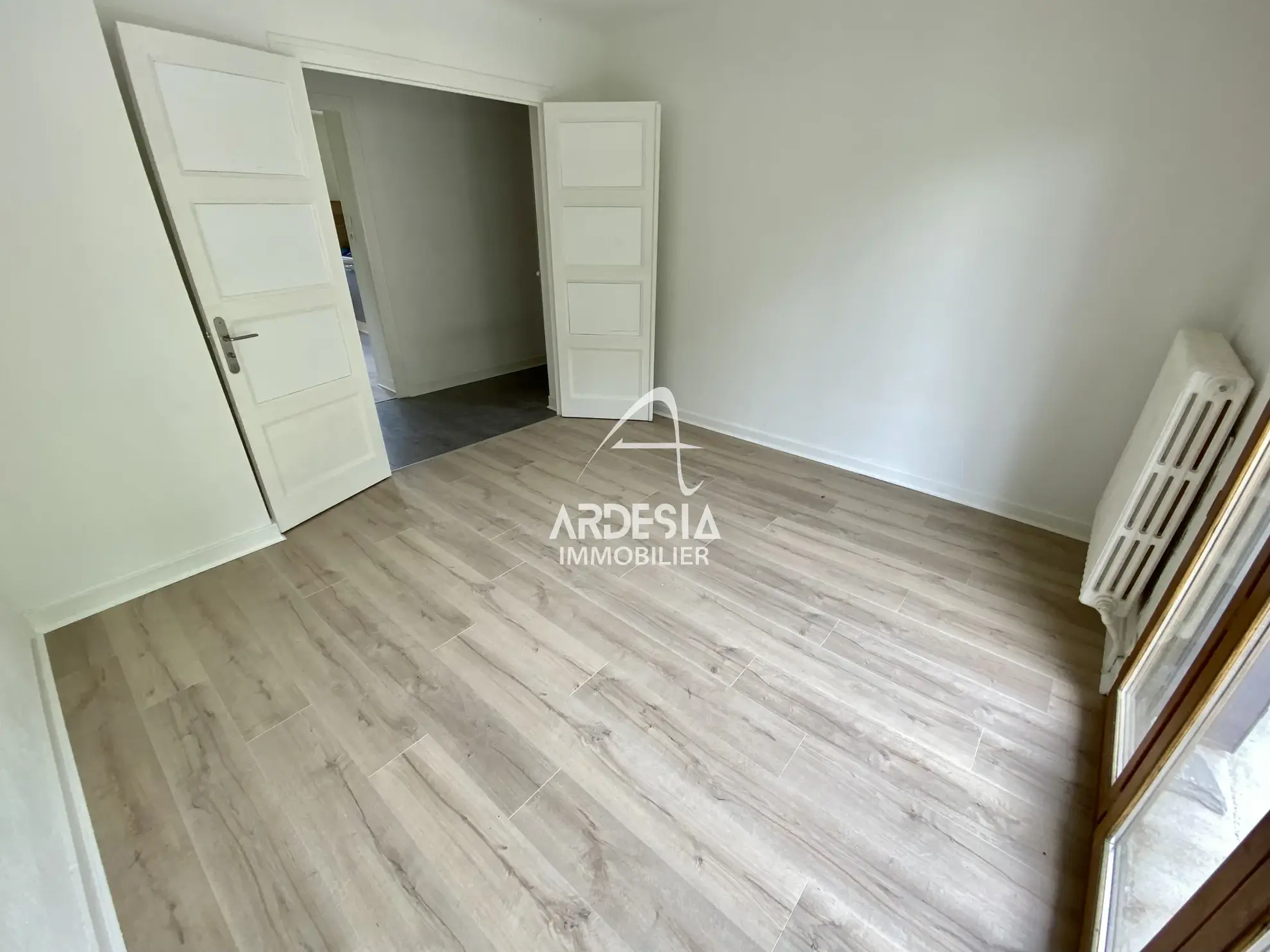 À Vendre : Appartement T3 avec Jardin et Garage à Saint-Julien-Mont-Denis 