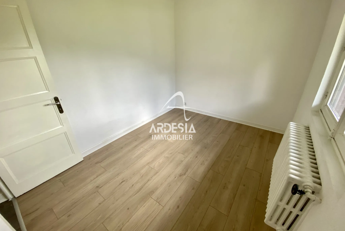 À Vendre : Appartement T3 avec Jardin et Garage à Saint-Julien-Mont-Denis 
