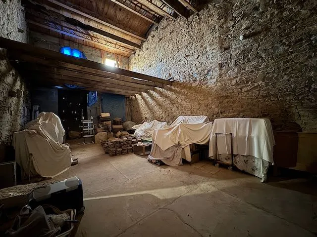 Maison en pierres à rénover à Saint Martin Lars 