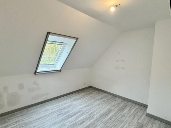 Maison de 90 m² à vendre à Mantes la Ville - 279 000 € 