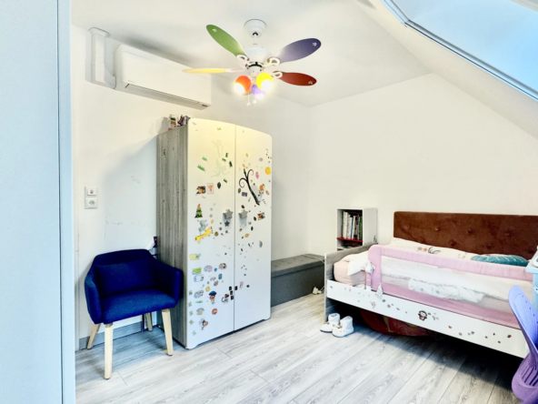 Maison de 90 m² à vendre à Mantes la Ville - 279 000 € 