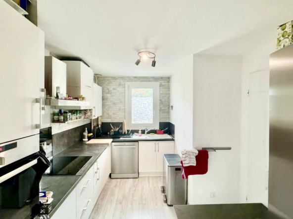 Maison de 90 m² à vendre à Mantes la Ville - 279 000 € 