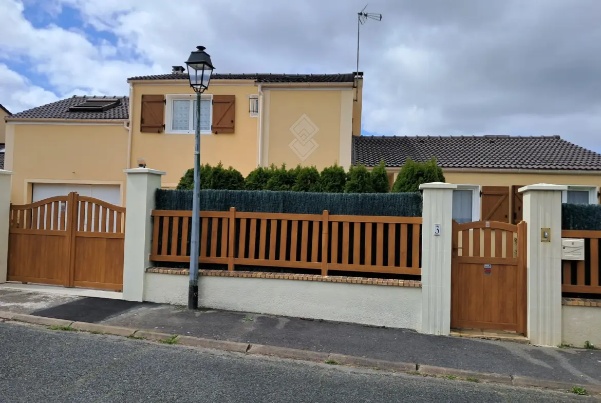 Maison indépendante en Viager Occupé à Lesigny - 135 m² 