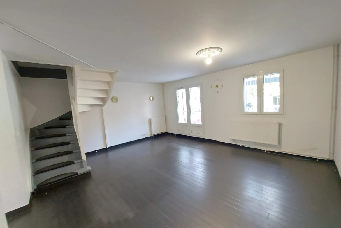 Maison à vendre à Mantes-La-Jolie - 95 m² avec jardin et terrasse 
