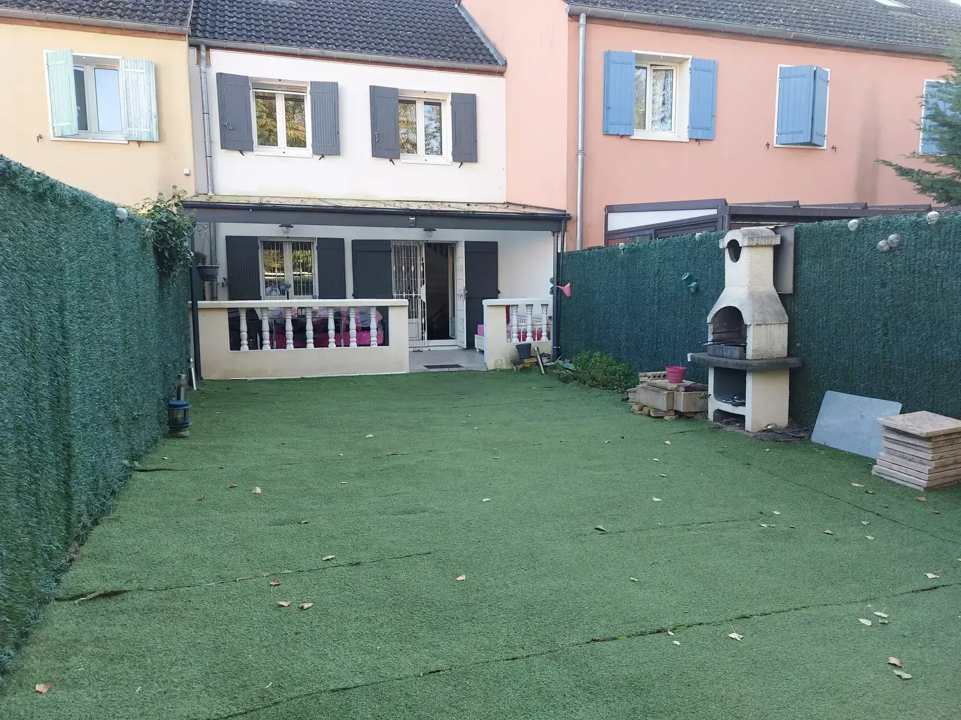 Maison à vendre à Mantes-La-Jolie - 95 m² avec jardin et terrasse 