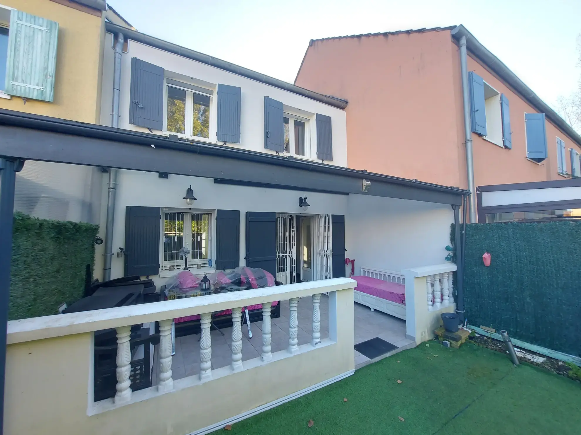 Maison à vendre à Mantes-La-Jolie - 95 m² avec jardin et terrasse 