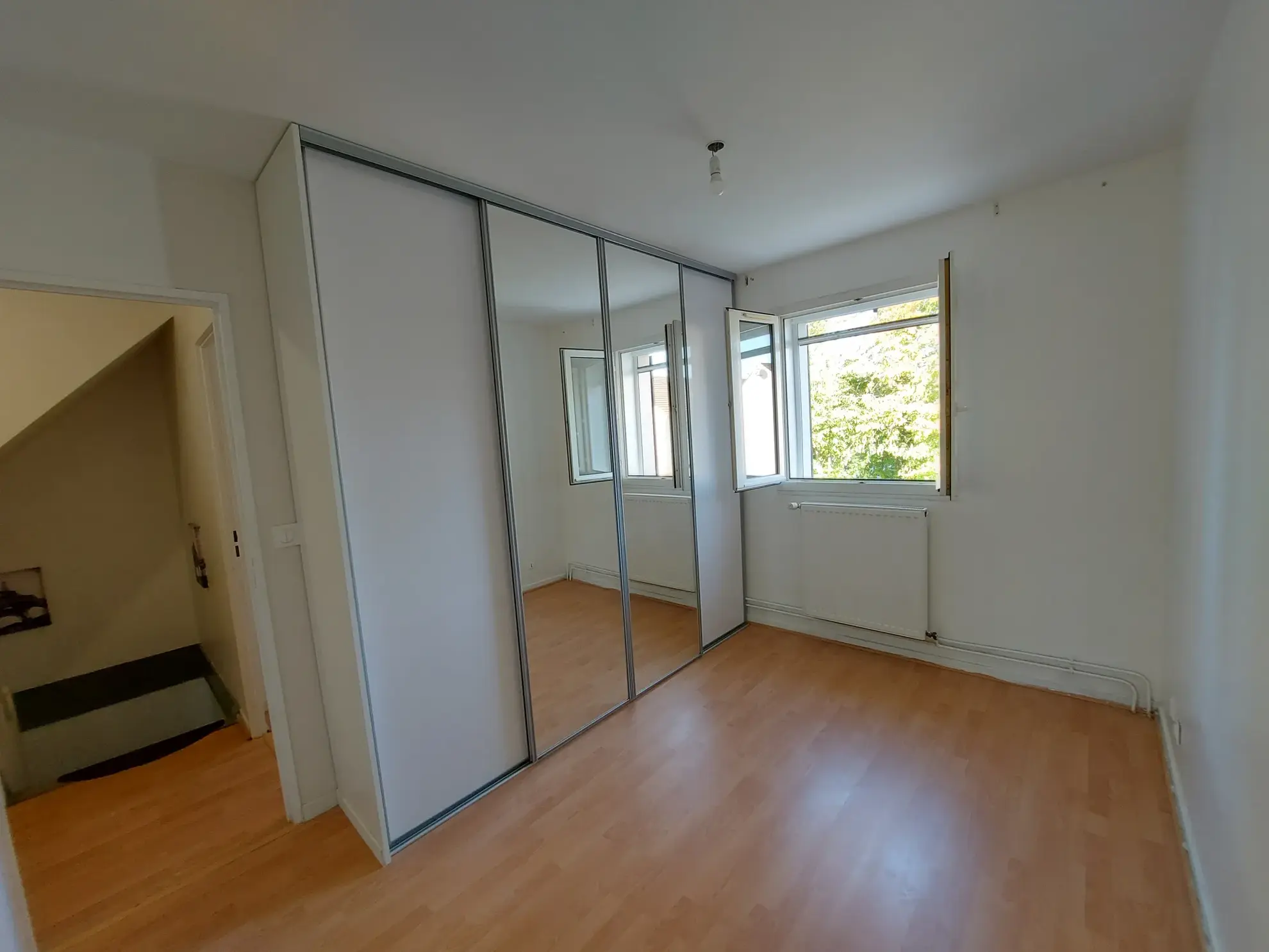 Maison à vendre à Mantes-La-Jolie - 95 m² avec jardin et terrasse 