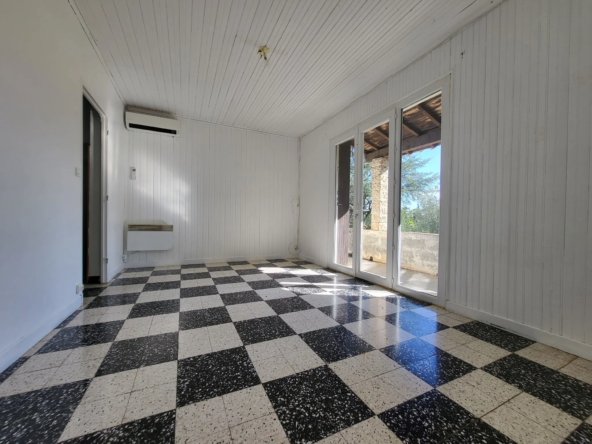 Vente villa plain-pied 3 pièces à Saint-Hippolyte-du-Fort 