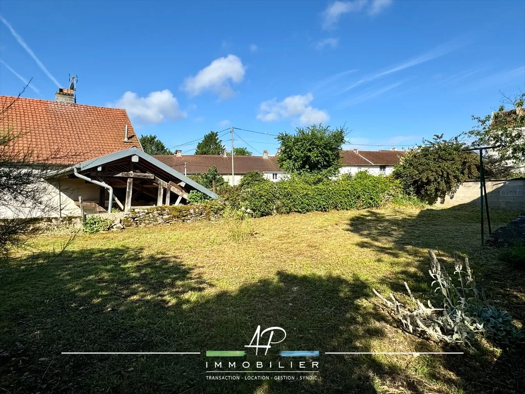 Pavillon de 92 m² à Licey-sur-Vingeanne avec sous-sol complet 