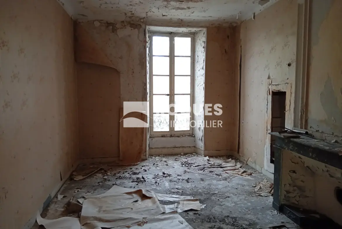 Immeuble à vendre en centre-ville de Millau 