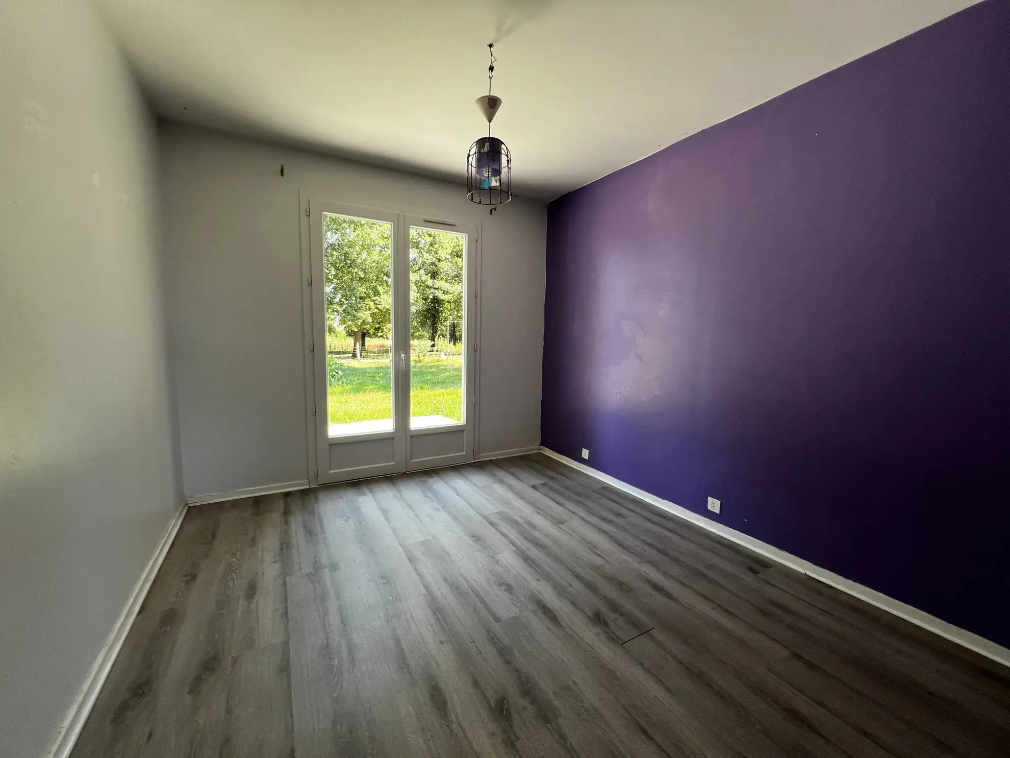 Maison plain-pied à vendre à Langon - 3 chambres, terrain arboré 