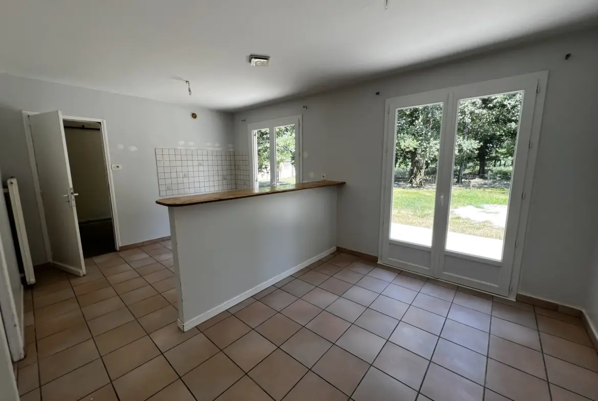 Maison plain-pied à vendre à Langon - 3 chambres, terrain arboré 
