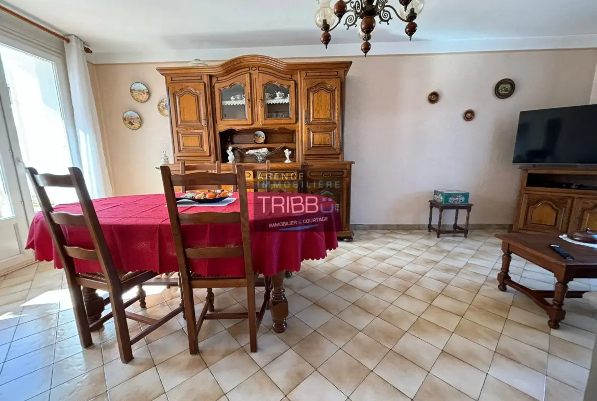 Maison à vendre à Pollestres - 3 chambres, garage et jardin 