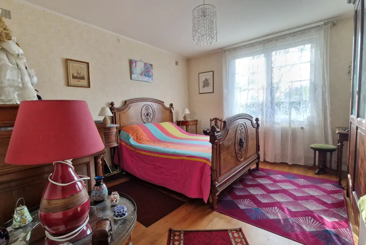 Maison à vendre à Saint-Symphorien avec 3 chambres et jardin 