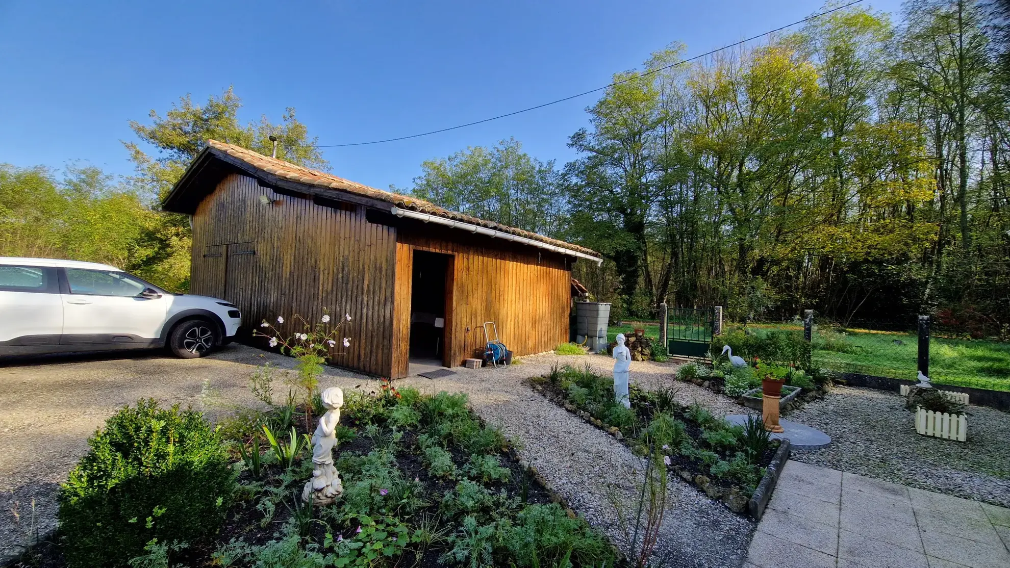 Maison à vendre à Saint-Symphorien avec 3 chambres et jardin 