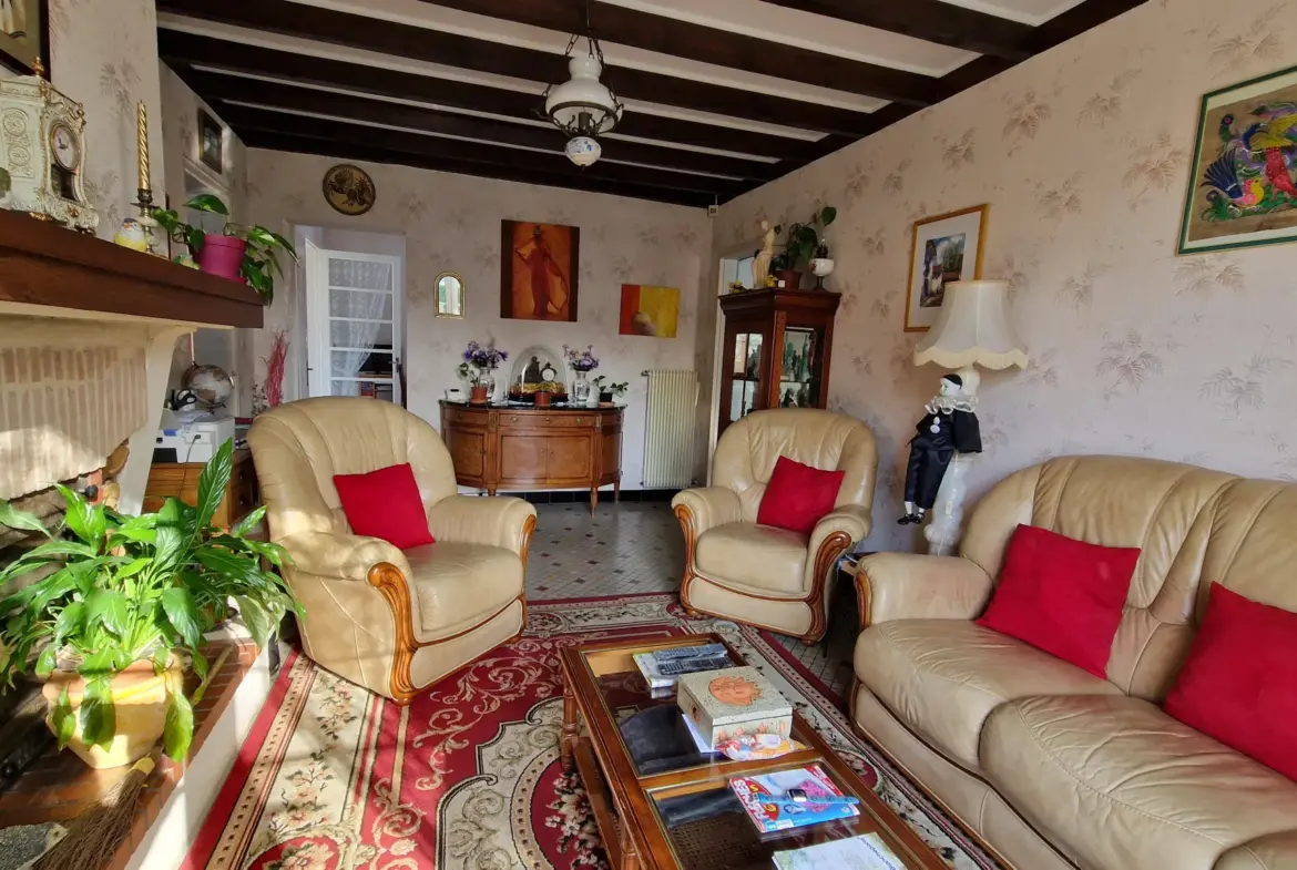Maison à vendre à Saint-Symphorien avec 3 chambres et jardin 