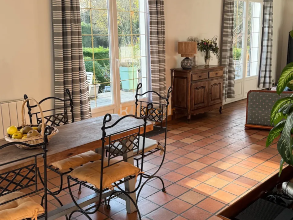 Maison à Fécamp - 4 chambres, grand jardin et séjour lumineux 