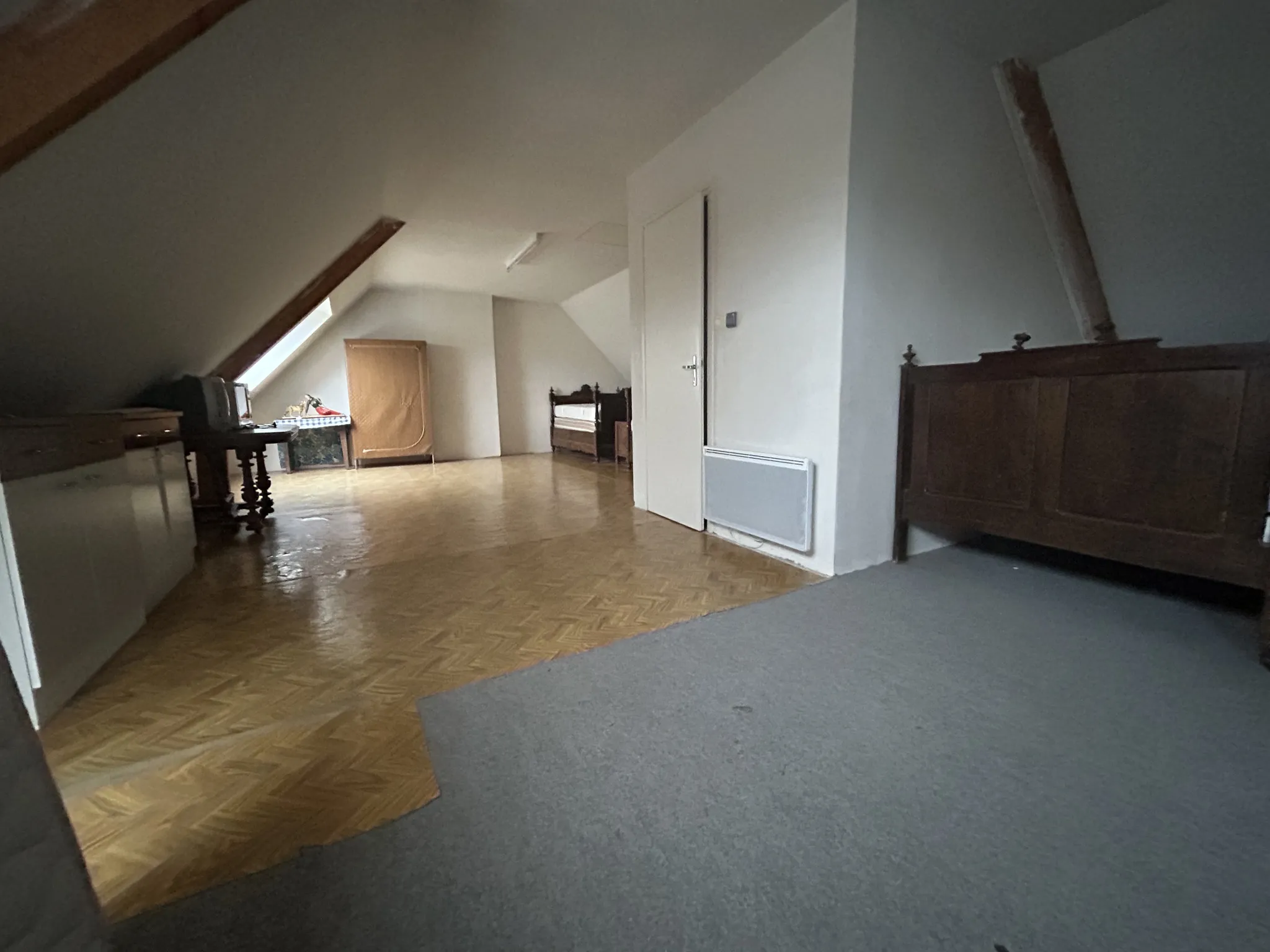 Maison de 115 m² à vendre à Saint-Barthélemy, 3 chambres, garage et jardin 