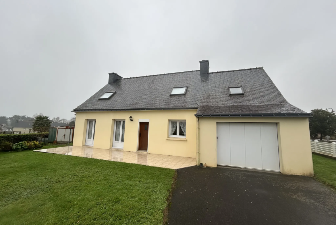 Maison de 115 m² à vendre à Saint-Barthélemy, 3 chambres, garage et jardin 