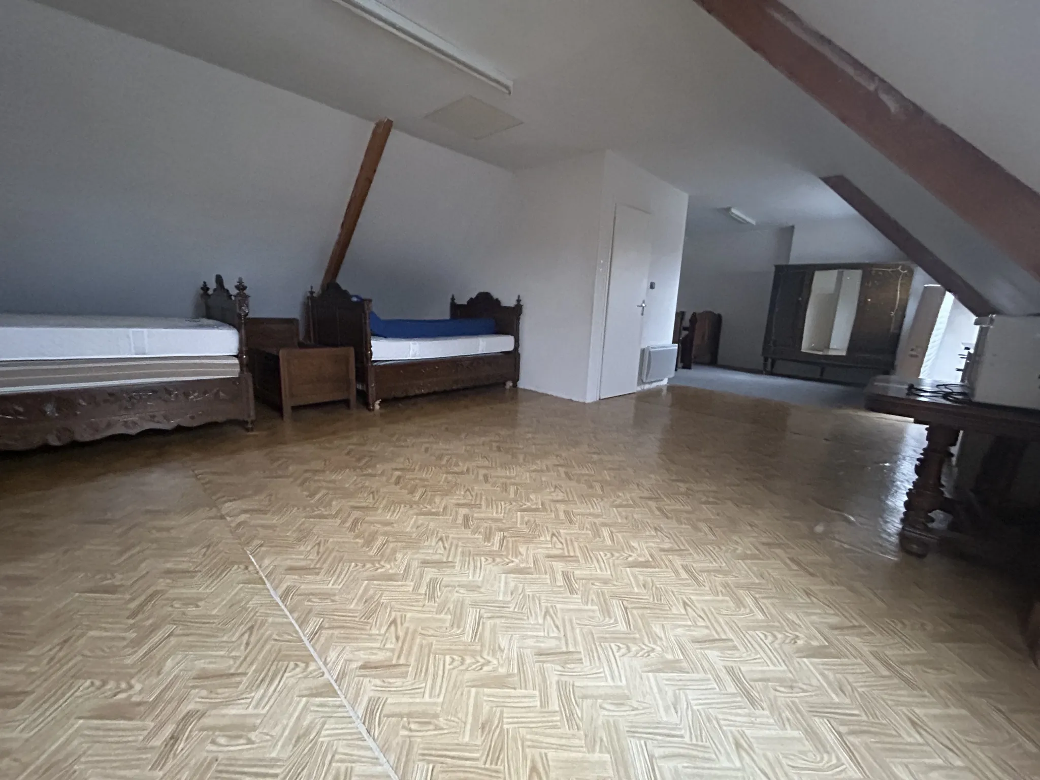 Maison de 115 m² à vendre à Saint-Barthélemy, 3 chambres, garage et jardin 