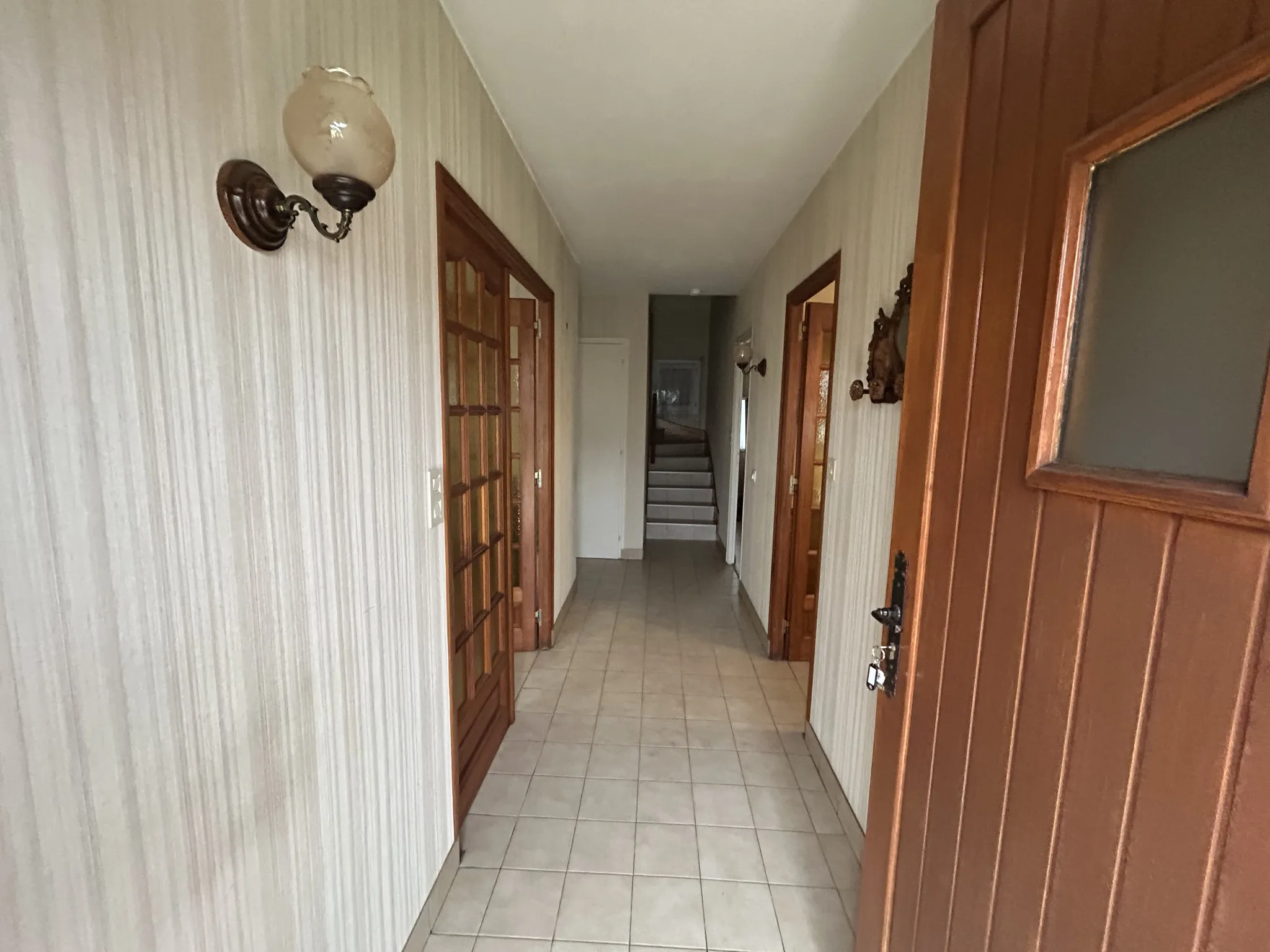 Maison de 115 m² à vendre à Saint-Barthélemy, 3 chambres, garage et jardin 