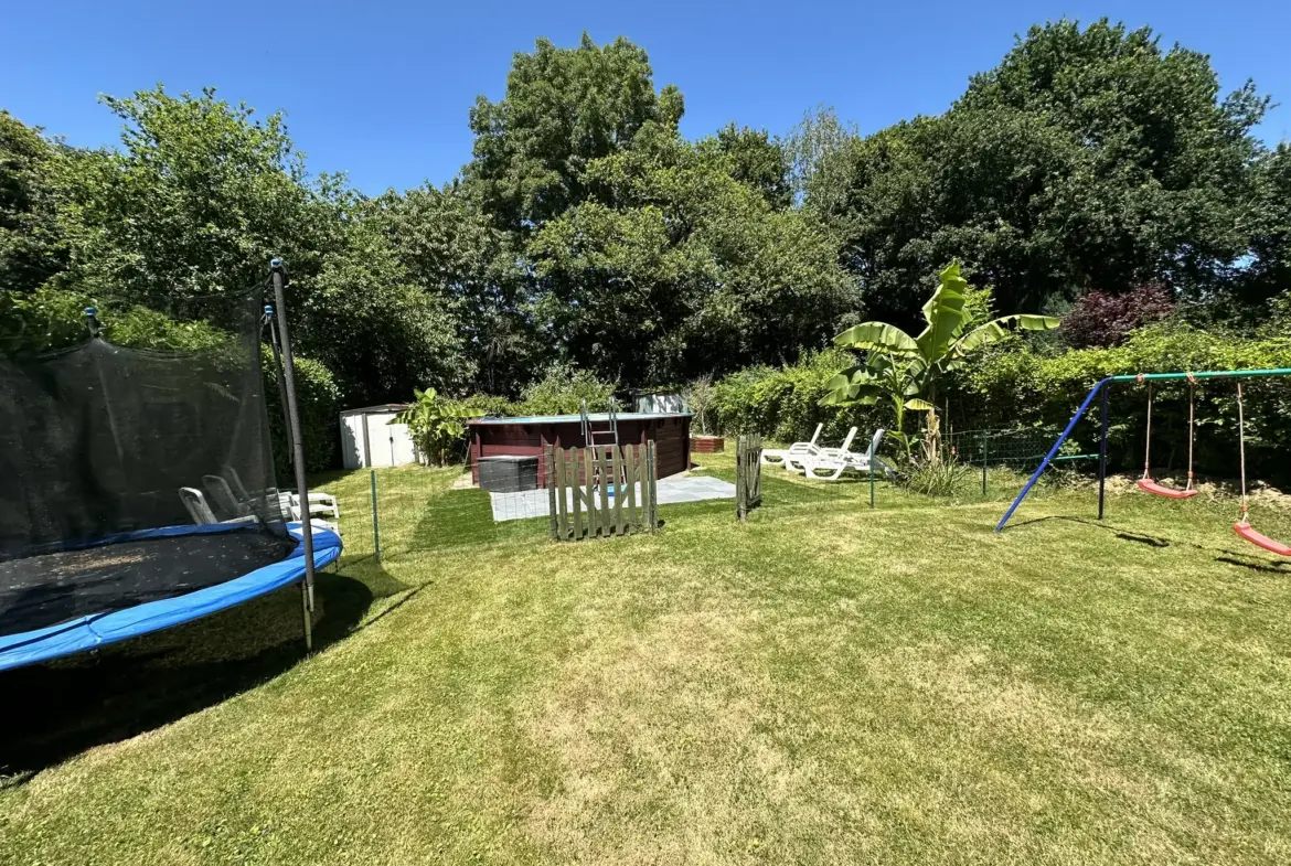 Maisons du 19e siècle à Plumeliau avec jardin 