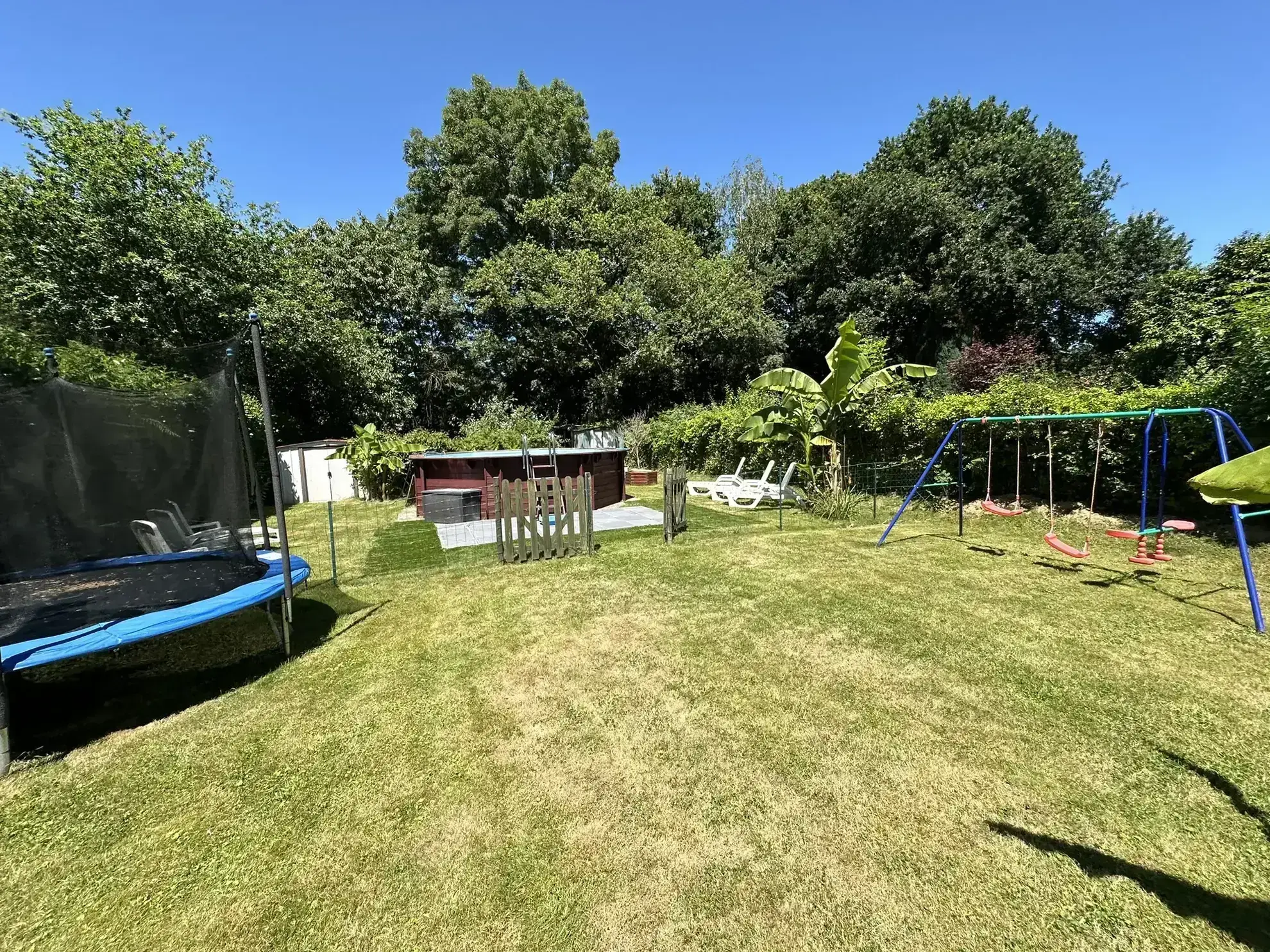 Maisons du 19e siècle à Plumeliau avec jardin 