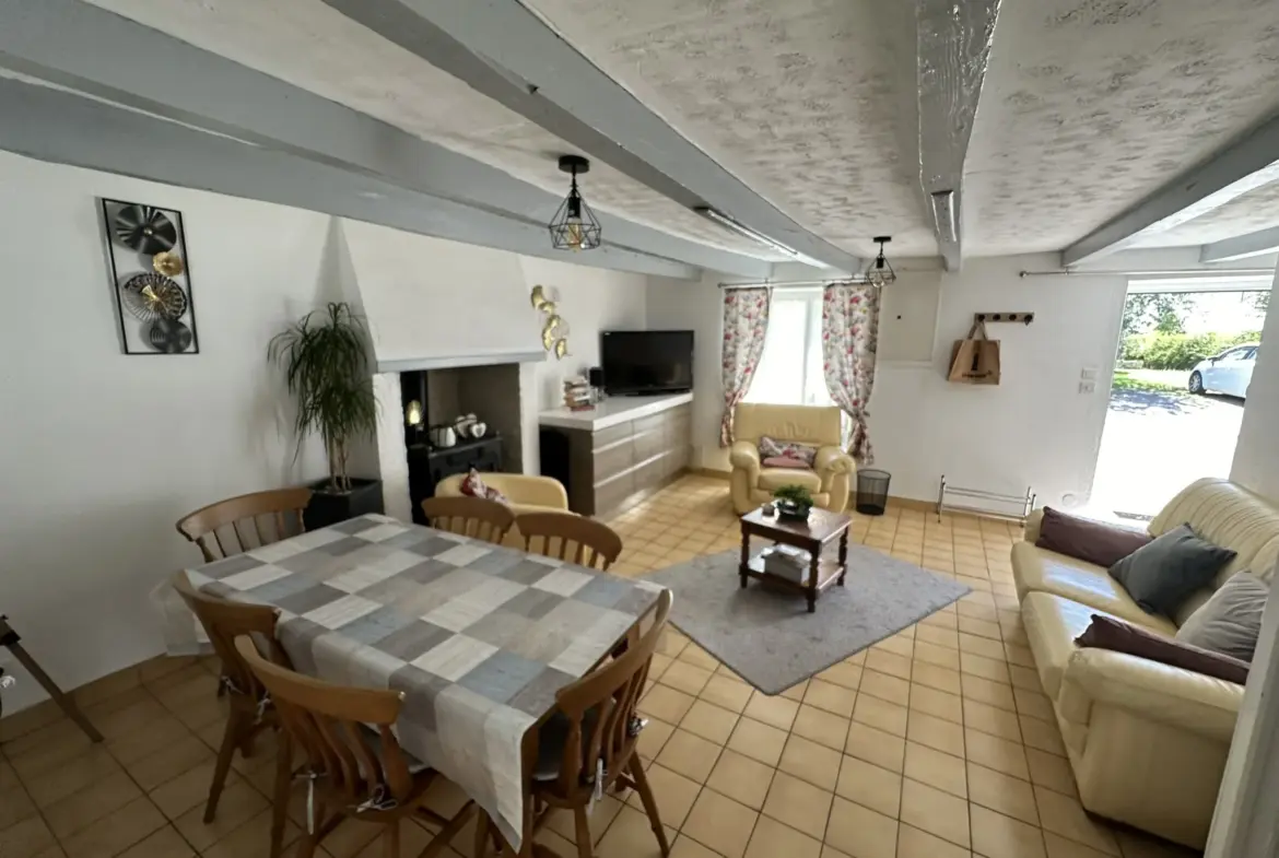 Maisons du 19e siècle à Plumeliau avec jardin 