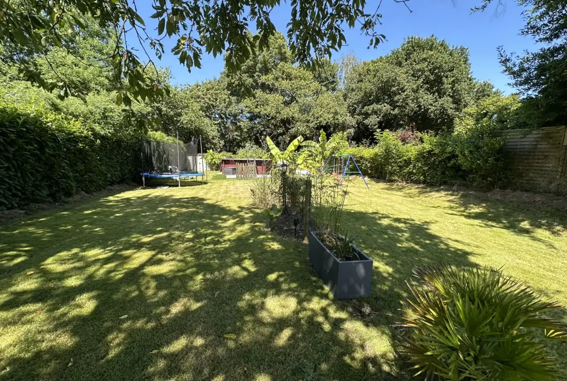 Maisons du 19e siècle à Plumeliau avec jardin 