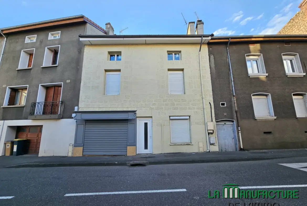 Petit Immeuble de 2 Logements à Fraisses - Idéal Investisseurs 